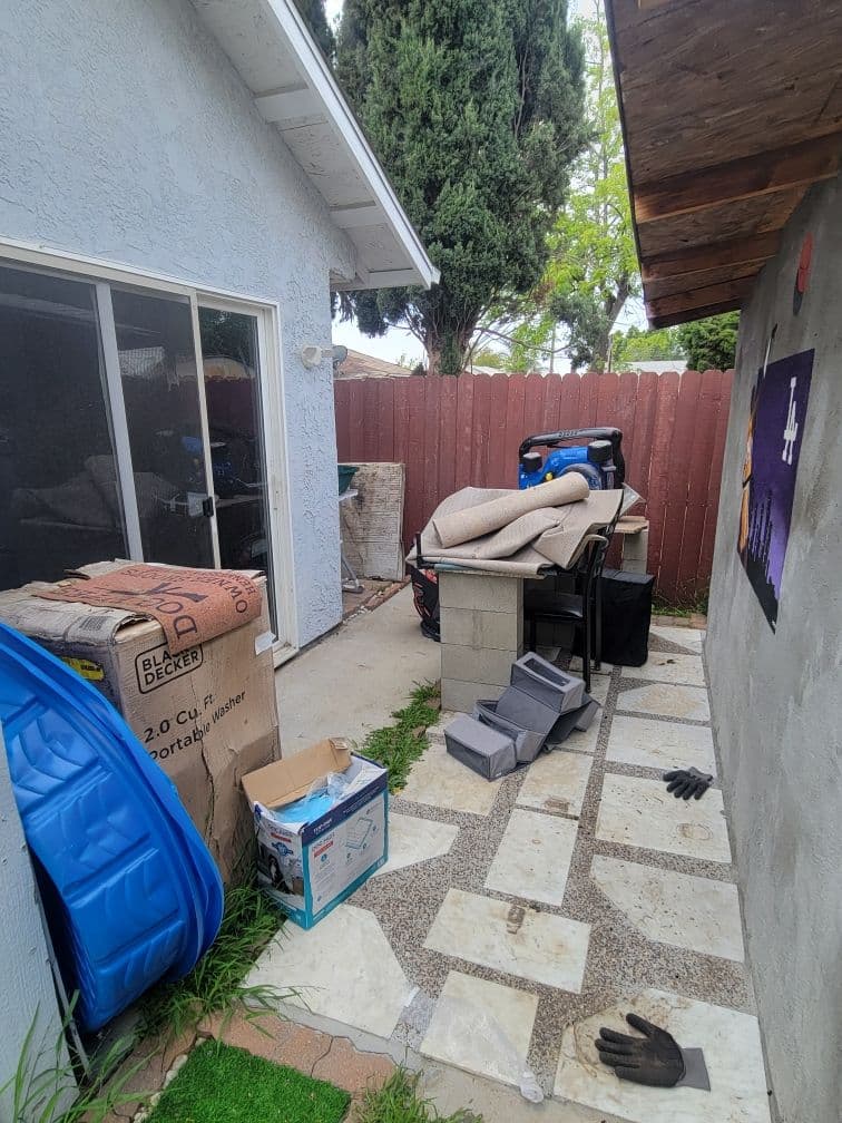 Gallery photos for Efficient Decluttering in Sylmar: Image #1