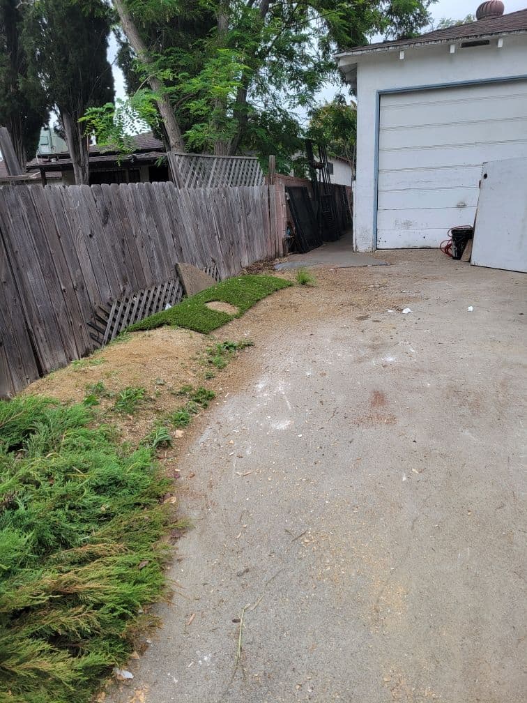 Gallery photos for Transforming Spaces in Sylmar with Expert Junk Removal: Image #1