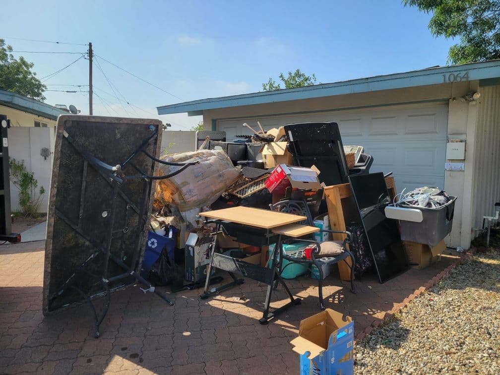 Project Transforming Cluttered Spaces into Clean Havens image