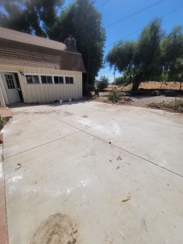 Gallery photos for Complete Junk Removal in Sylmar: Image #1