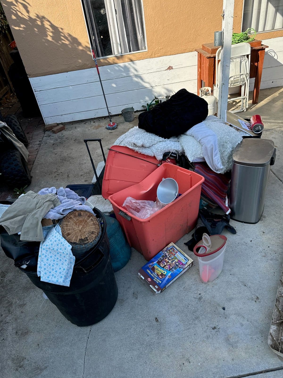 Gallery photos for Sylmar Junk Removal Success Story: Image #1